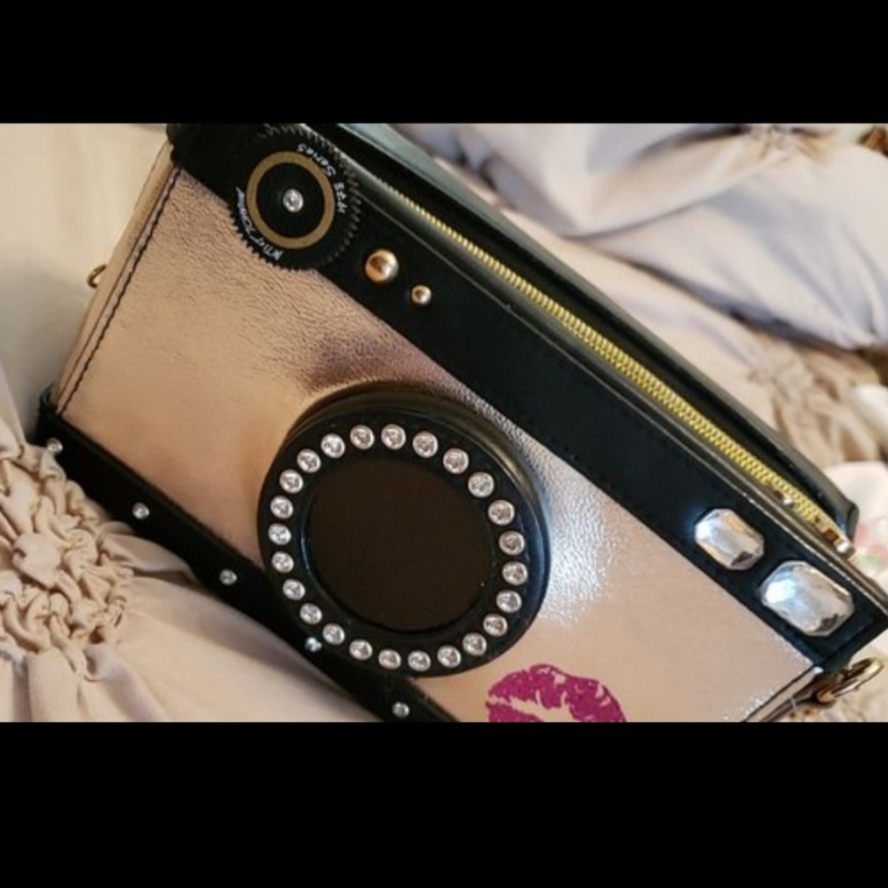 Purse - Picture 4 of 4